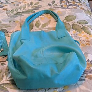 Elegant Aqua Women's Tote Bag